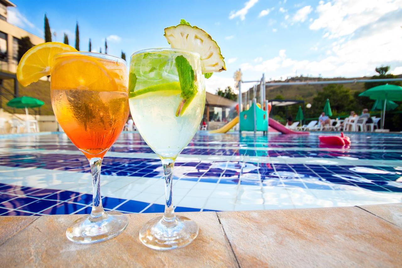 Hotel Golden Park All Inclusive Pocos De Caldas By Nacional Inn Zewnętrze zdjęcie Two Aperol Spritz cocktails