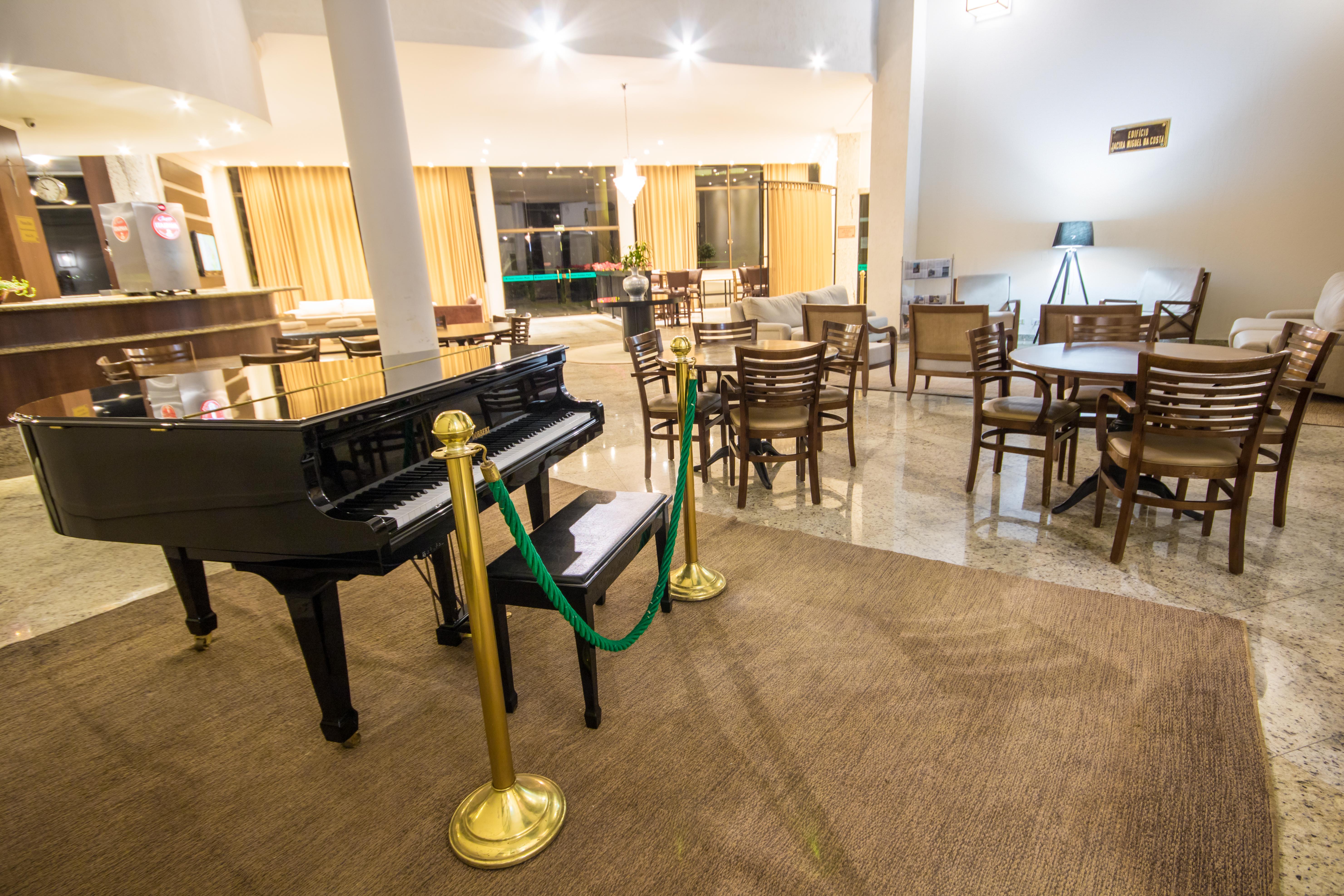 Hotel Golden Park All Inclusive Pocos De Caldas By Nacional Inn Zewnętrze zdjęcie The lounge at the airport