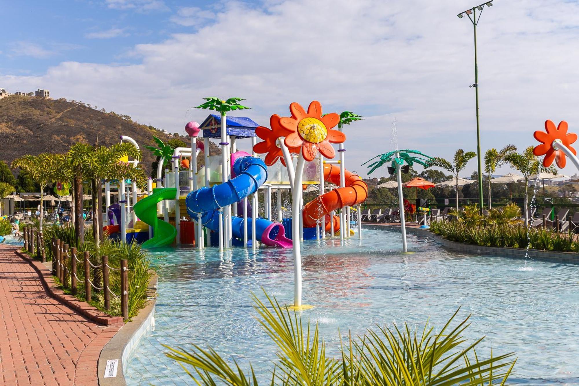 Hotel Golden Park All Inclusive Pocos De Caldas By Nacional Inn Zewnętrze zdjęcie Splash Island